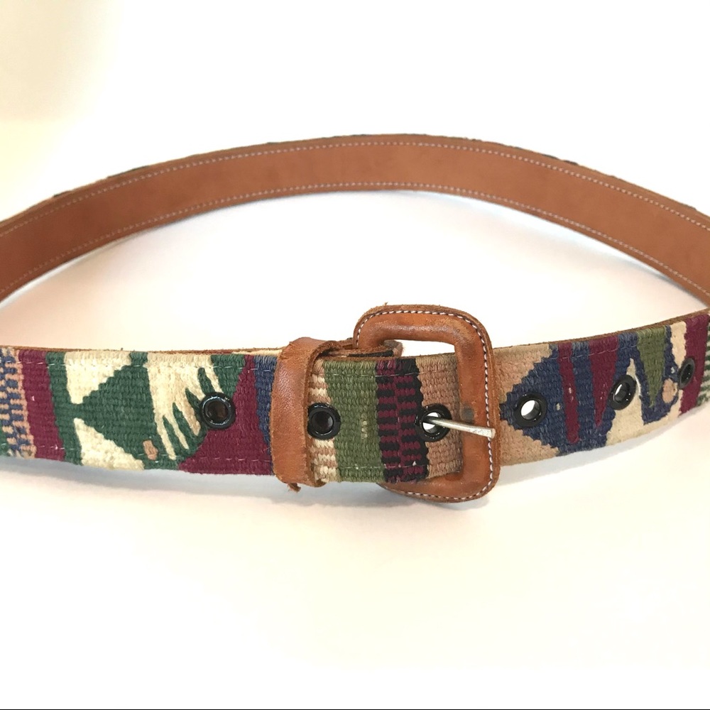 Vintage 90’s Southwestern Tan Leather Belt (M)